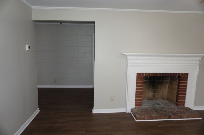 Building Photo - 1119 H St