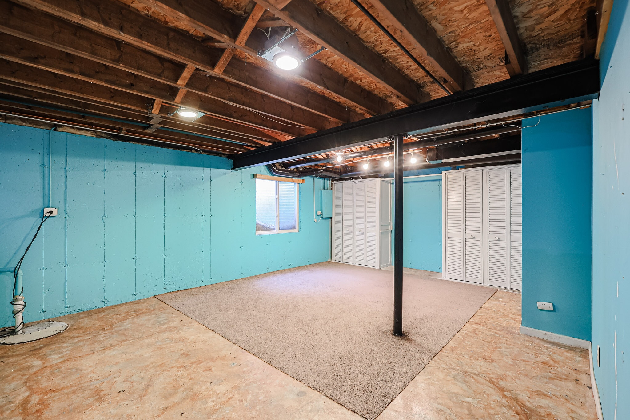 Building Photo - 607 Fox Ridge Dr