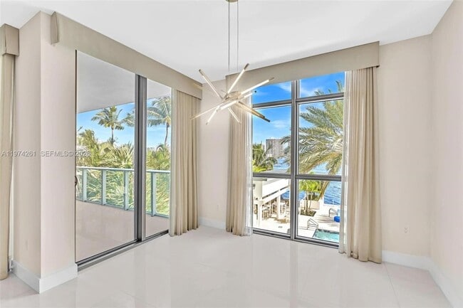 Building Photo - 17301 Biscayne Blvd