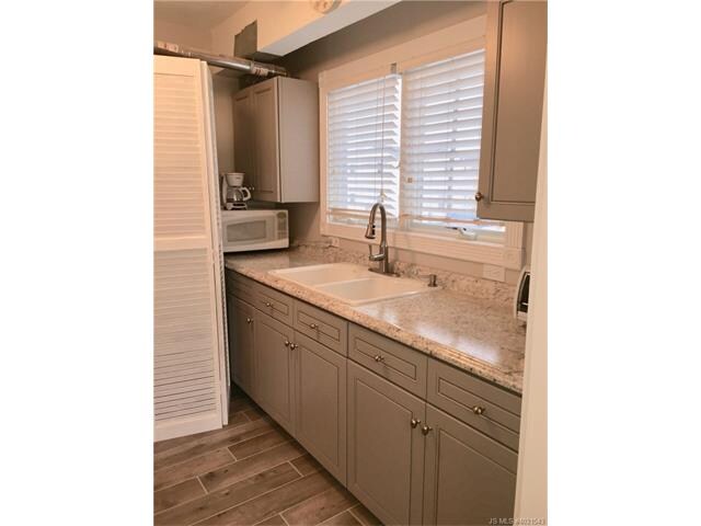 Building Photo - 1203 Walter Blvd