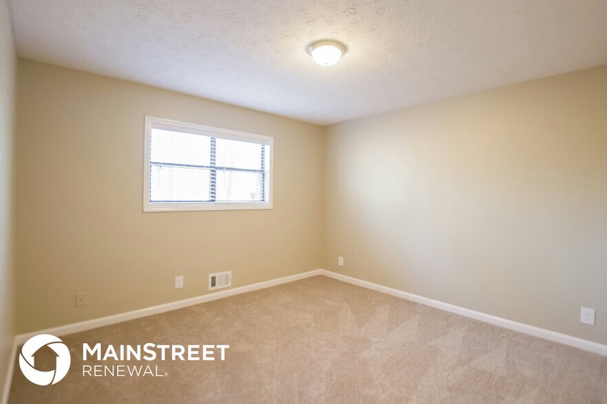 Building Photo - 302 W Paulding Blvd