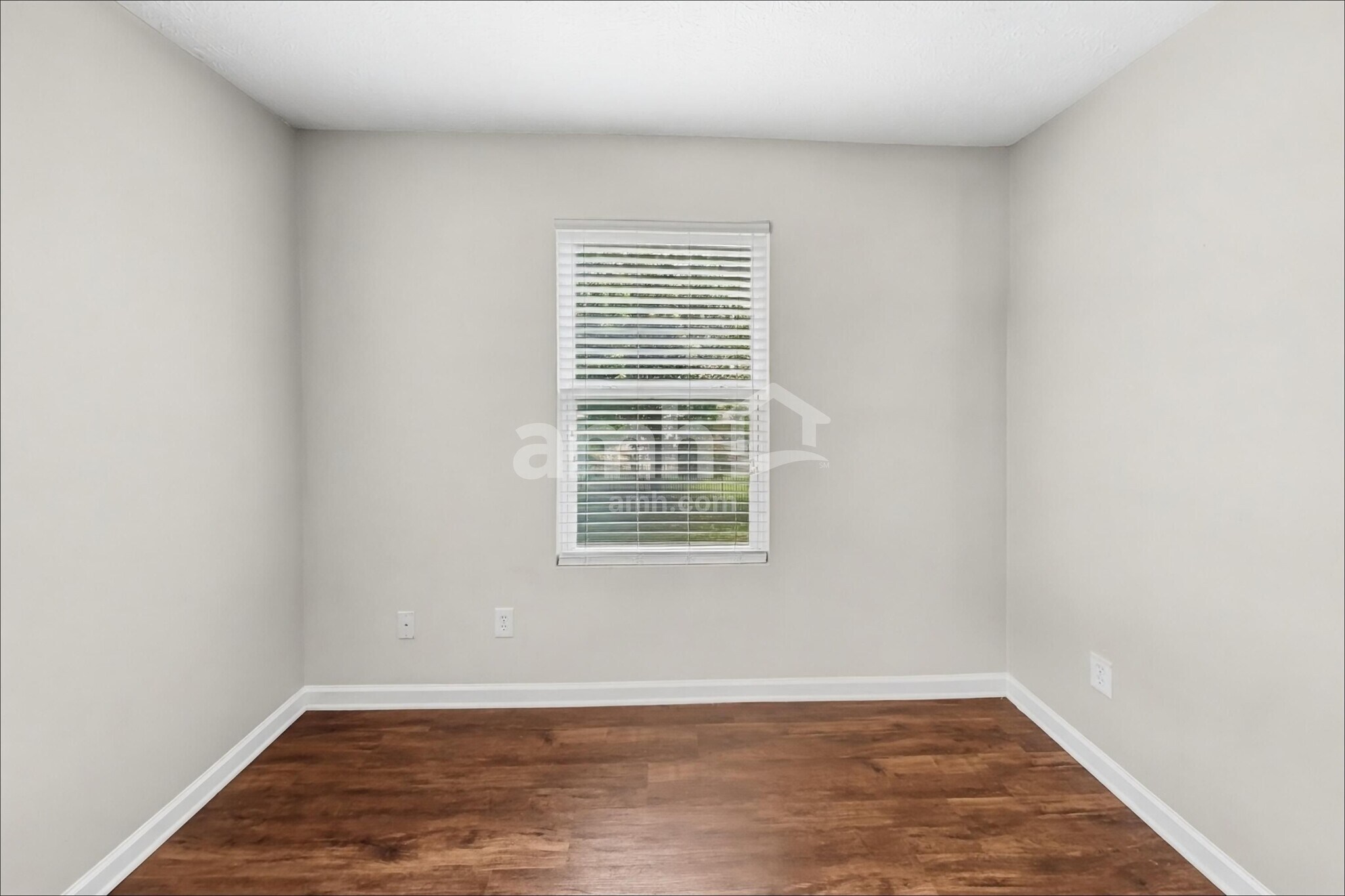 Building Photo - 1316 Roxbury Ct