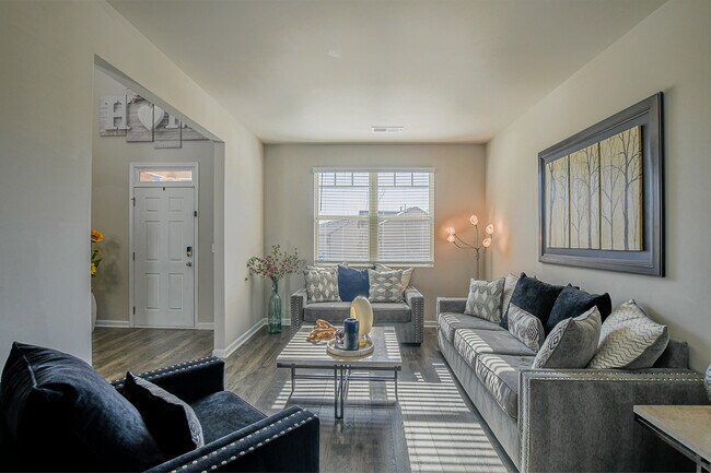 Building Photo - 2061 Massey Ln