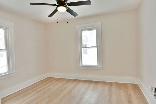 Building Photo - 310/312 Prospect St