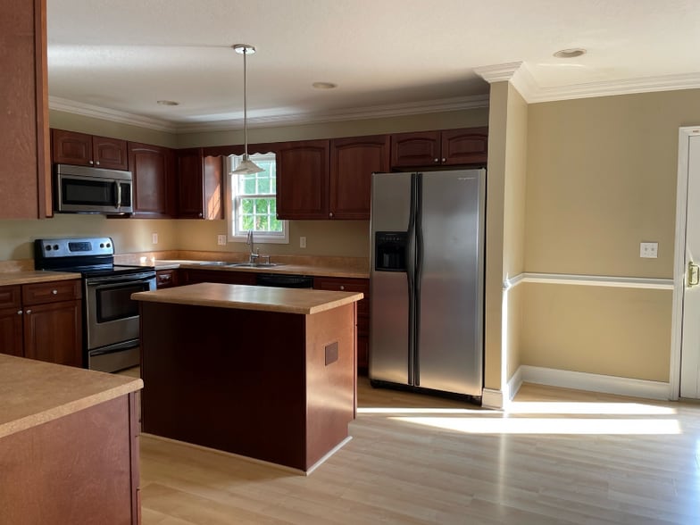 Building Photo - 109 Newcastle Dr