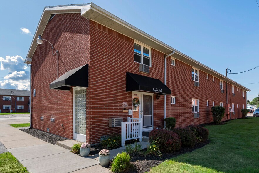 Rossford Hills Apartments 71 Rossway Ave Rossford OH 43460
