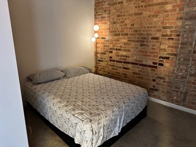 Building Photo - 1503 S State St