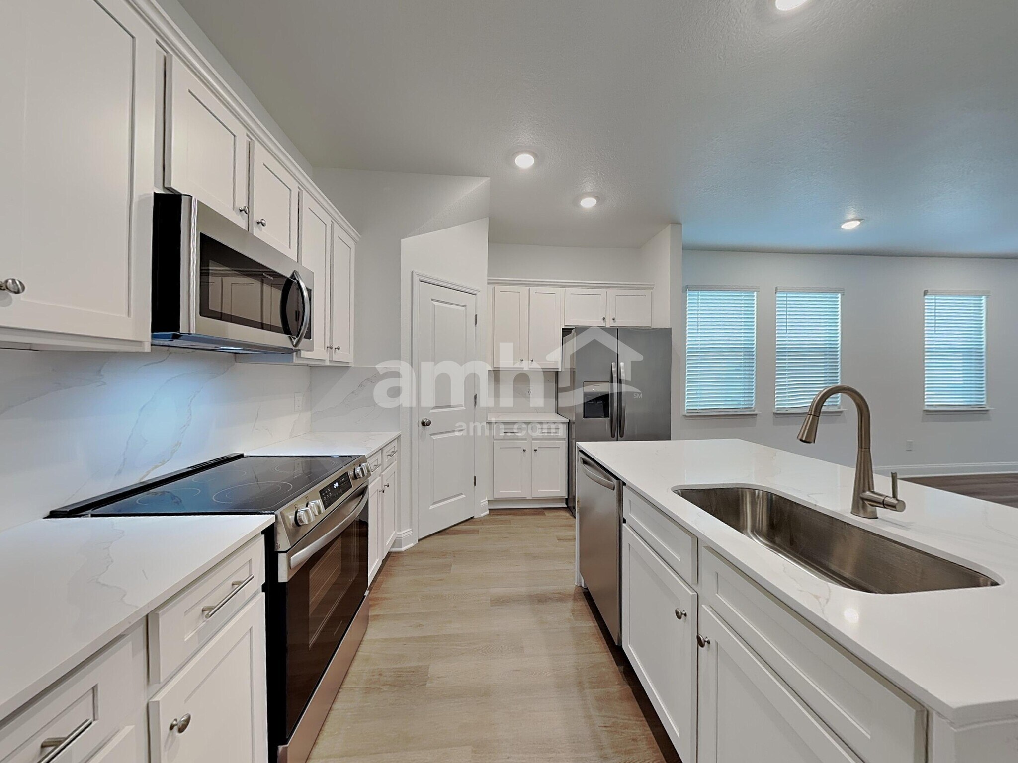 Building Photo - 16397 Aubergine Aly