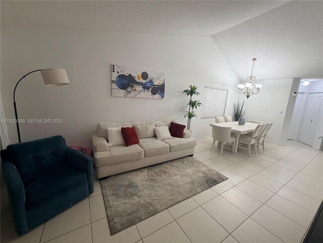 Building Photo - 9103 SW 138th Pl