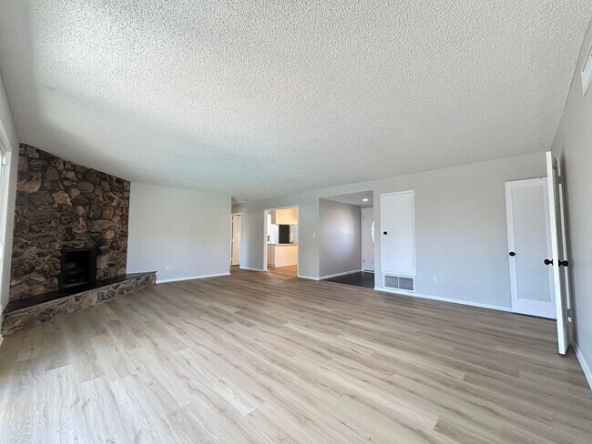Building Photo - 18172 St Moritz Cir