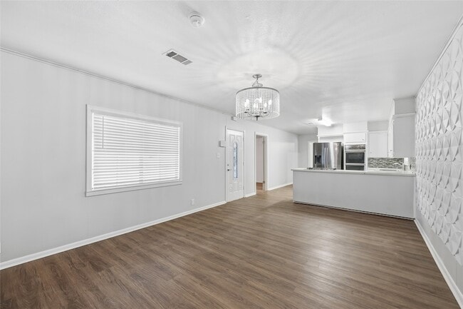 Building Photo - 1621 Richmond Ave