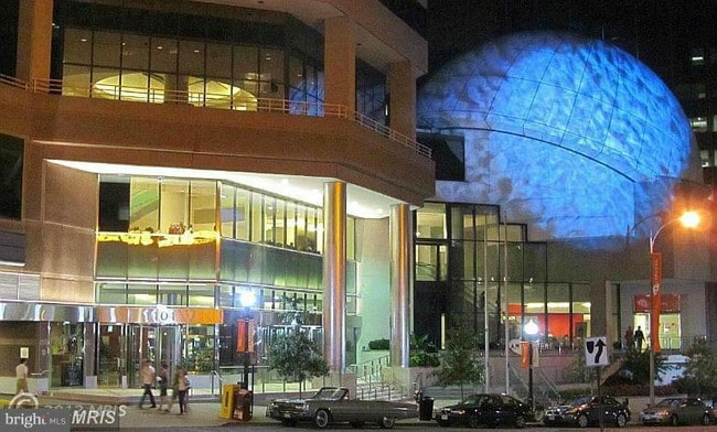 Building Photo - 1021 Arlington Blvd