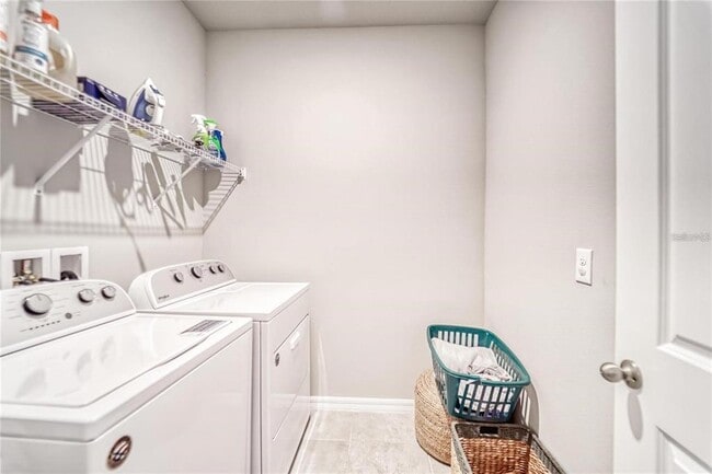 Building Photo - 1642 Boxleaf Ln