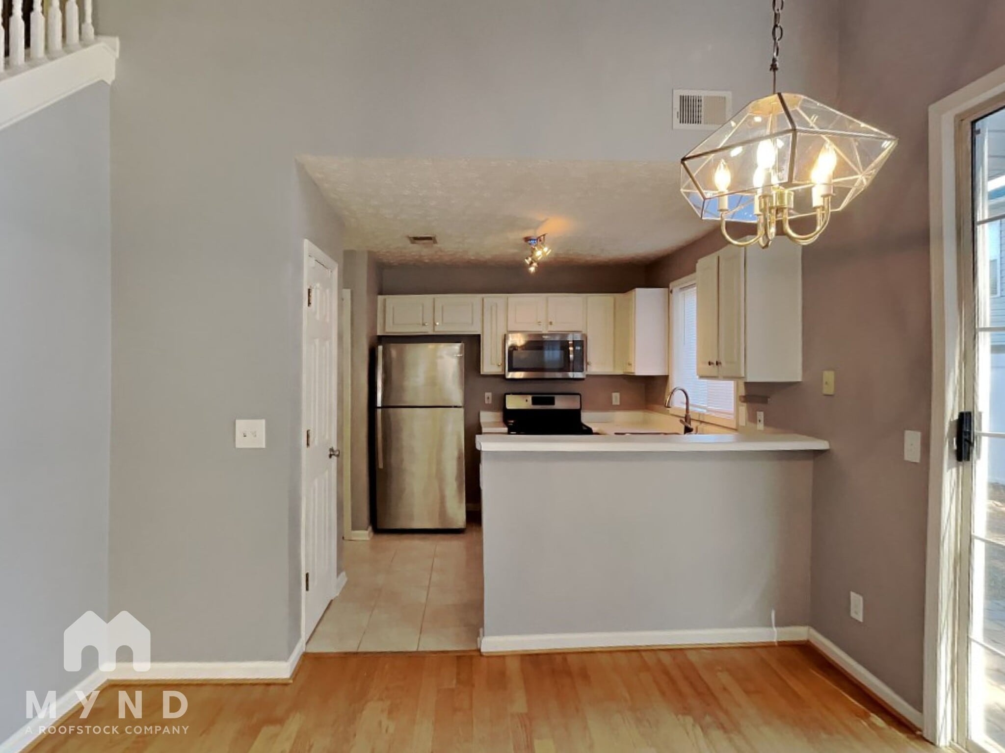 Building Photo - 664 Bedford Ct