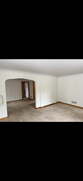 Building Photo - 2734 Gunckel Blvd