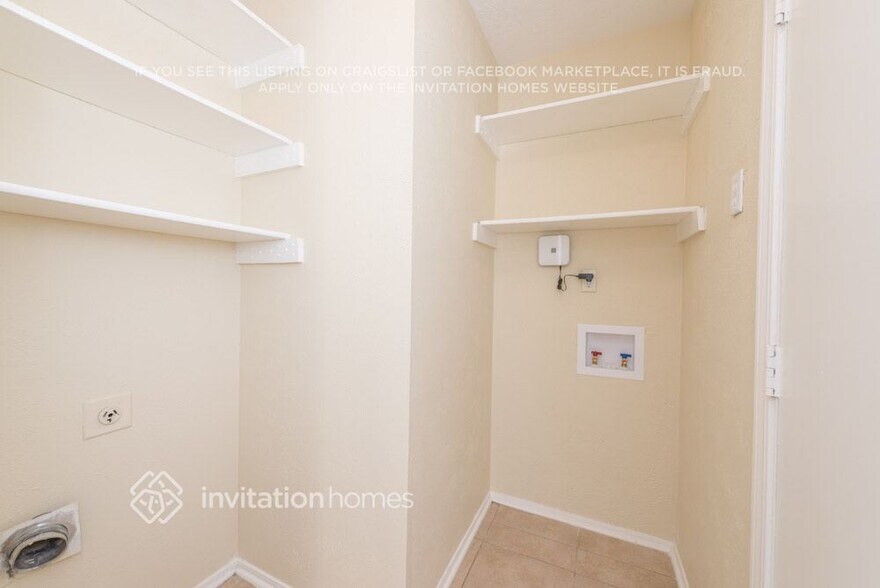 Building Photo - 540 Guadalupe Dr