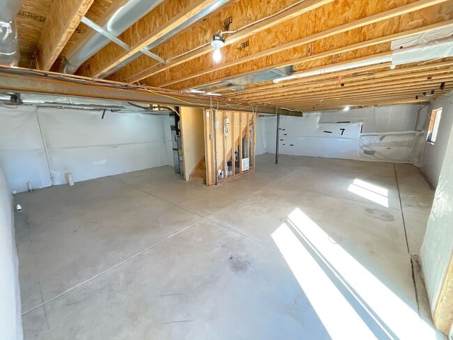 Building Photo - 4 Bedroom Home Available Near Barnes Rd & Peterson Rd!