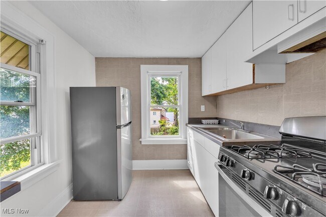 Building Photo - 508 Hammel St