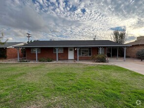 Building Photo - South Scottsdale Home Now Available for Rent!