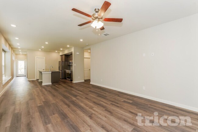 Building Photo - 2529 Dulaney Dr