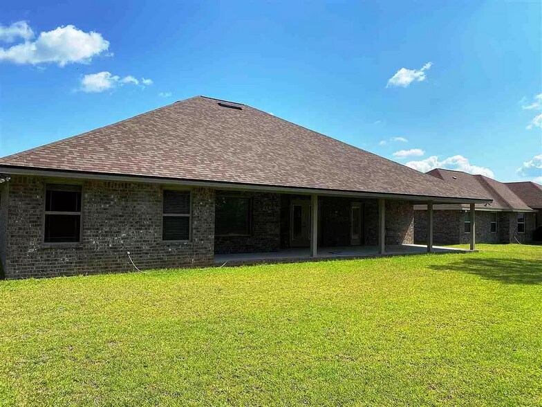 Building Photo - 9167 Tara Cir