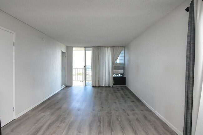 Building Photo - Live the Happy Life at Lele Pono – Aiea