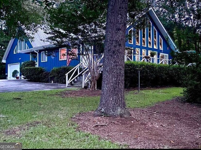 Building Photo - 522 Capri Dr