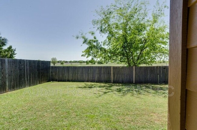 Building Photo - 4533 Wheatland Dr