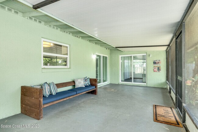 Building Photo - 250 Carib Dr