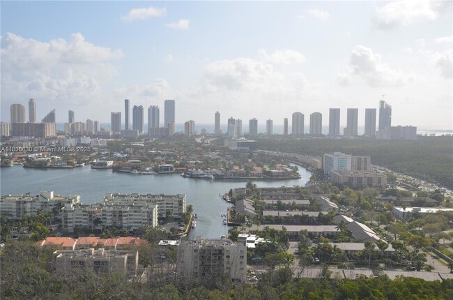 Building Photo - 16385 Biscayne Blvd