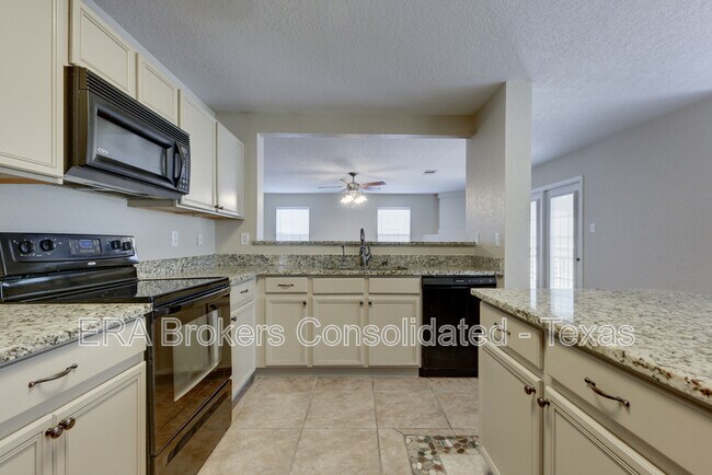 Building Photo - 16734 Basin Oak