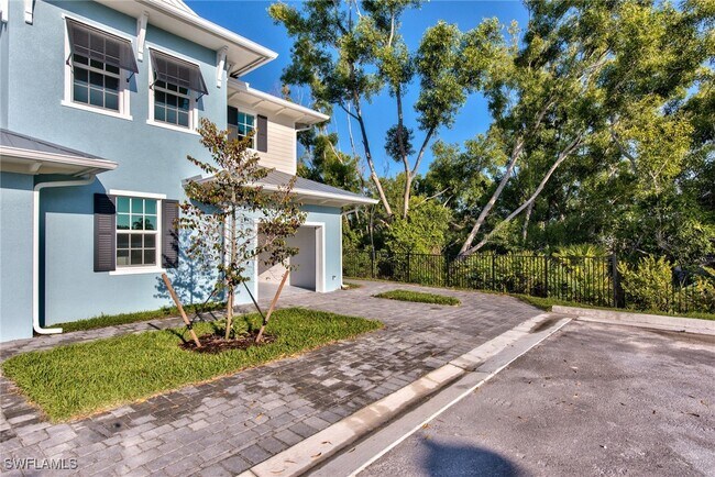 Building Photo - 26300 Coco Cay Cir