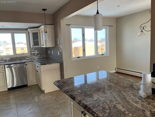 Building Photo - 50 Florence Ave