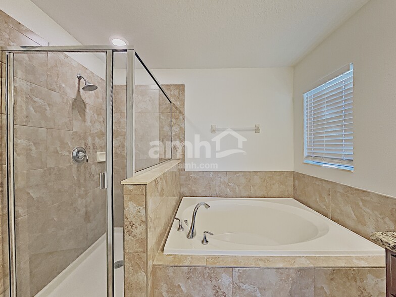 Building Photo - 13309 Wellington Hills Dr