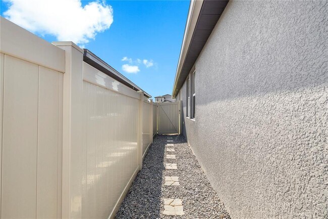 Building Photo - 34799 Telluride Ln