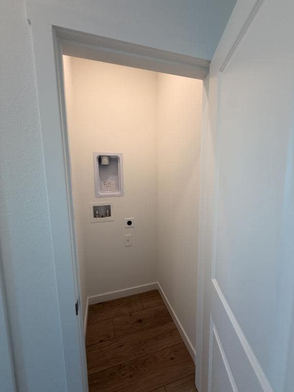Building Photo - 5063 Loggia Ln