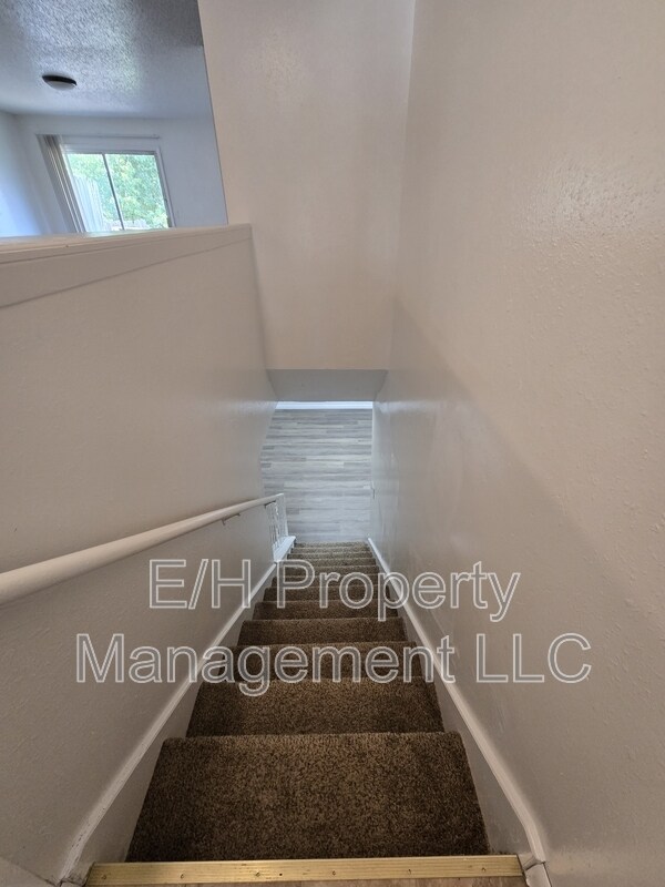Building Photo - 8728 E Arthur Cir