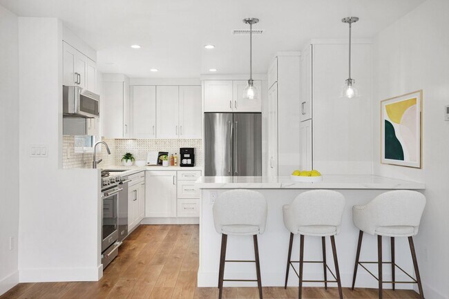 Building Photo - PALM