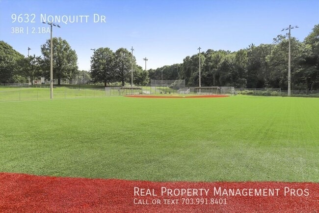 Building Photo - 9632 Nonquitt Dr