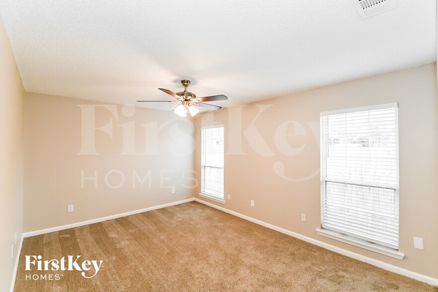 Building Photo - 4502 Arch Creek Dr