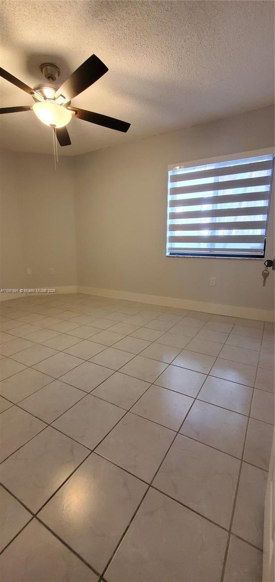 Building Photo - 9656 SW 138th Ave