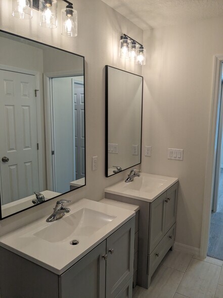 Building Photo - 5837 Babian Rd