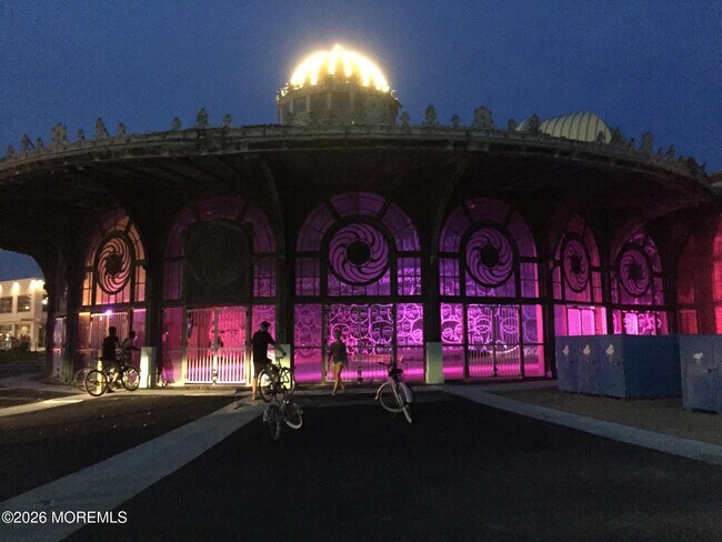 Building Photo - 74 Mt Hermon Way