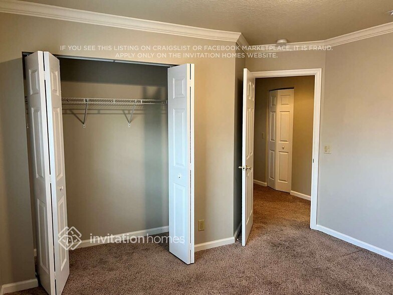 Building Photo - 107 Hidden Hollow Dr