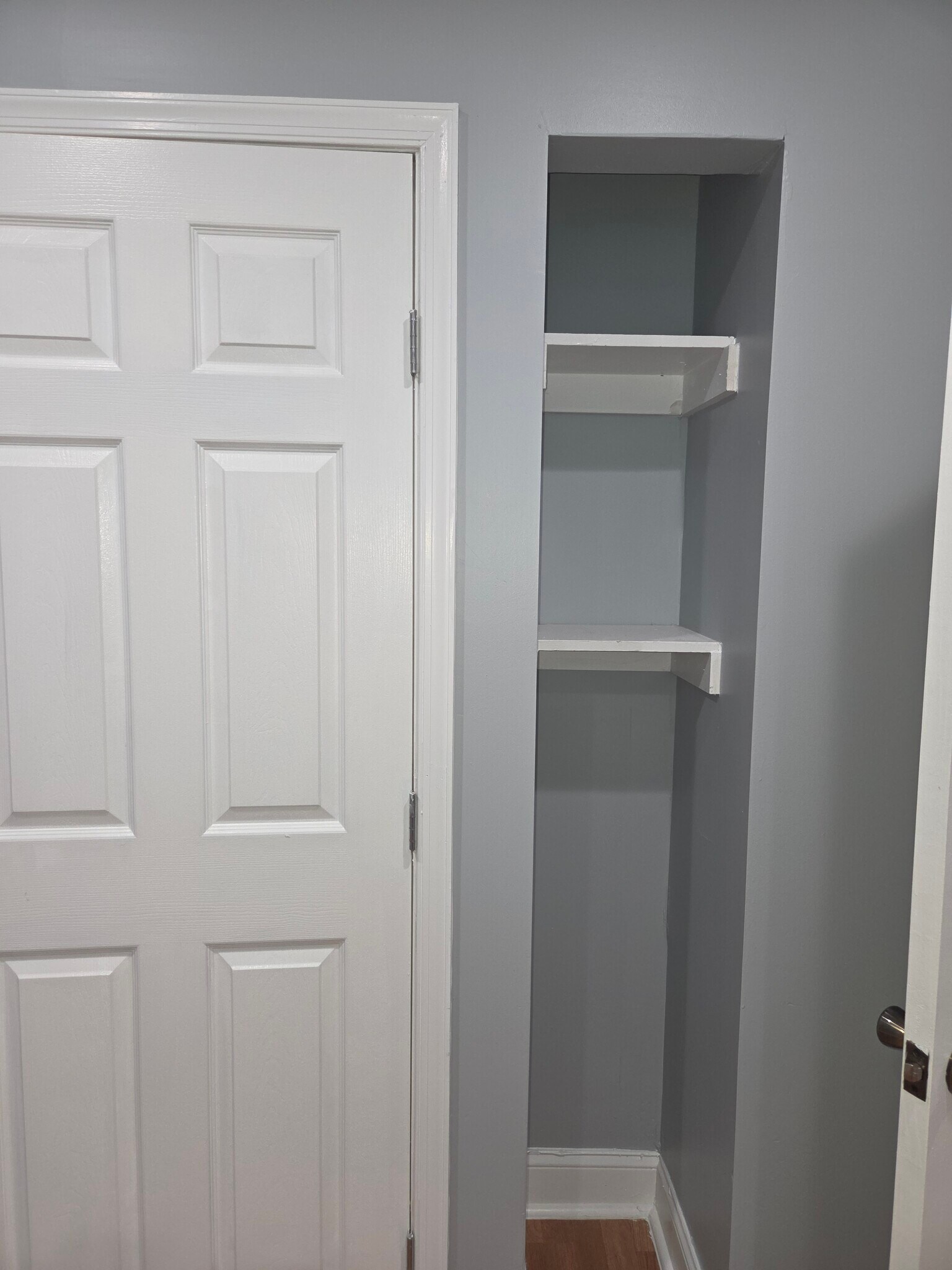 Building Photo - 909 19th St NE