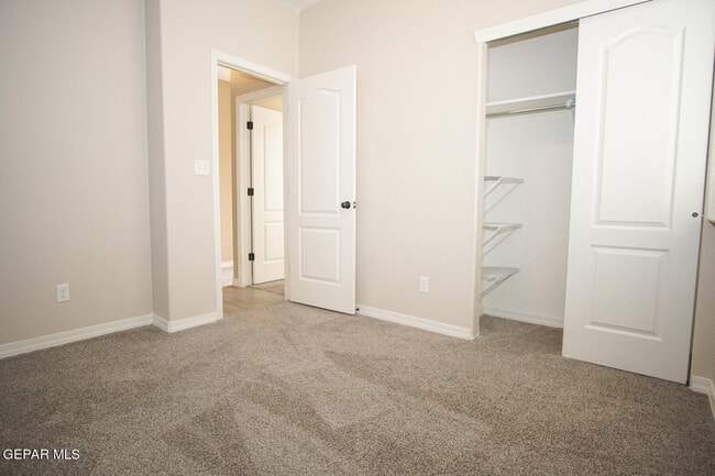 Building Photo - 14364 Tobe Davis Dr