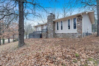Building Photo - 1803 Deerwood Dr