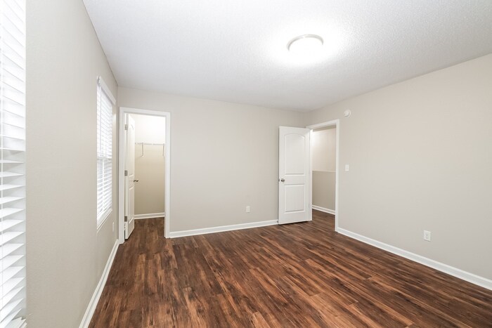 Building Photo - 4597 Hughes Meadow Dr