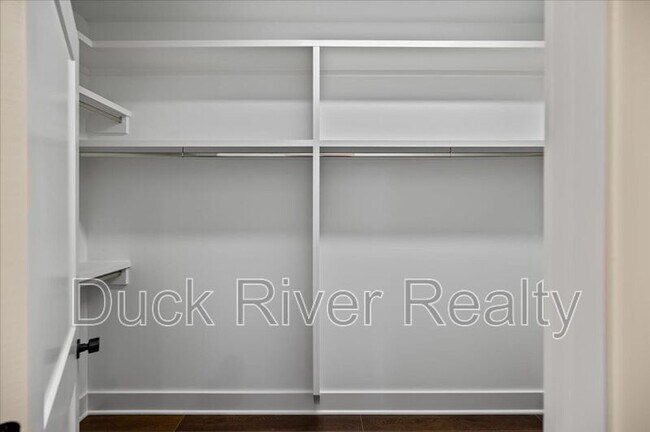 Building Photo - 119 Westover Dr