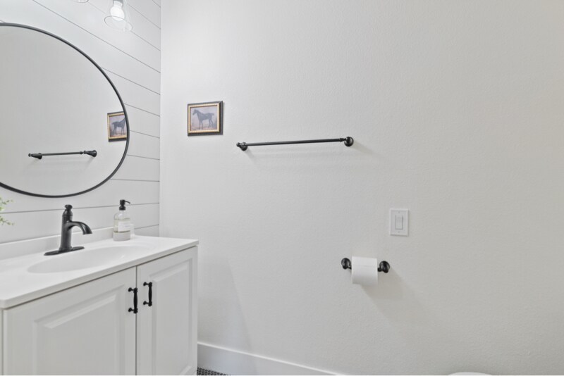 Building Photo - 8665 Strutter Way